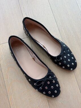 Black Studded Ballet Flats with Bow - Women